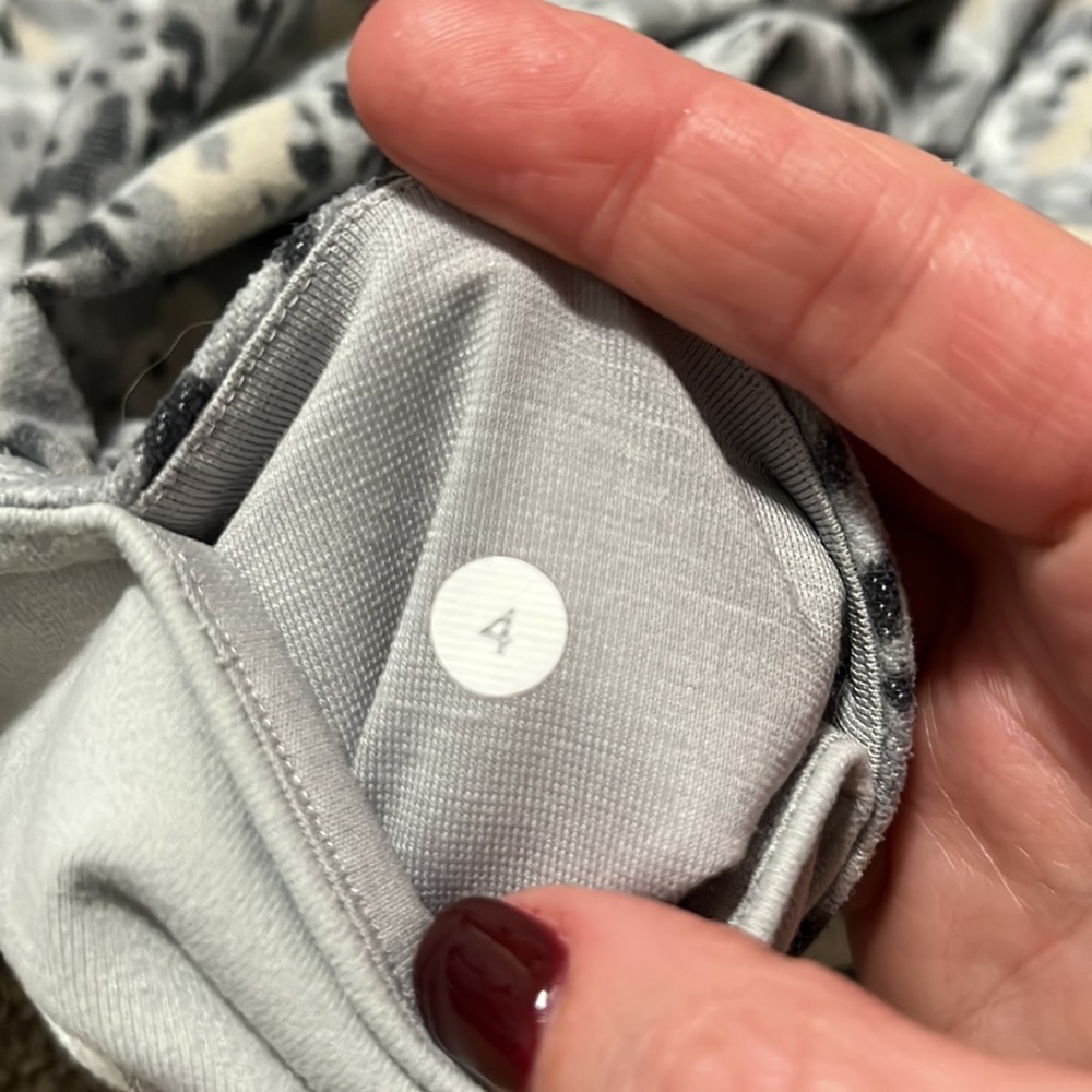 Lululemon capri pants - Picture 2 of 3